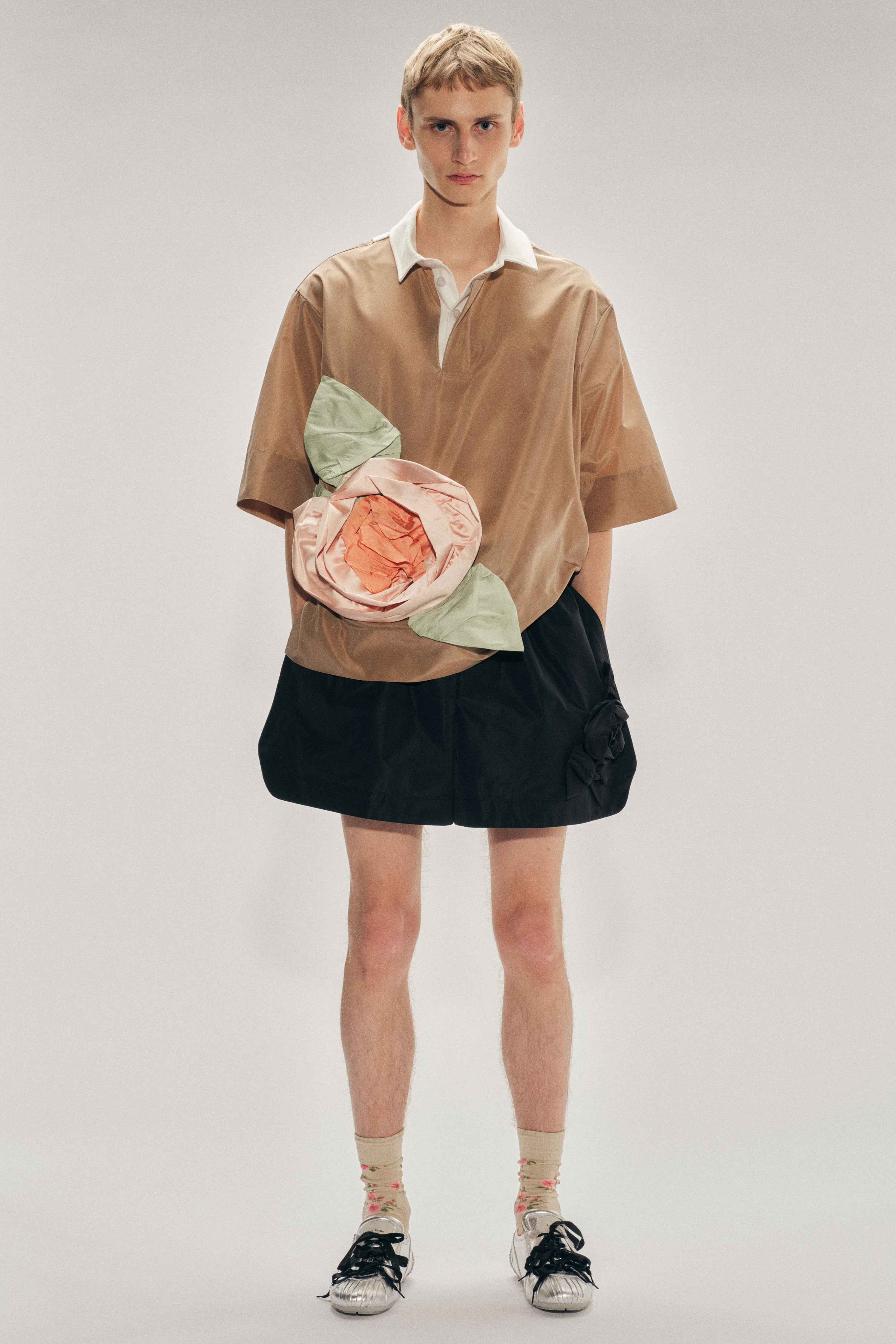 Pressed Rosette Split-Hem Shorts