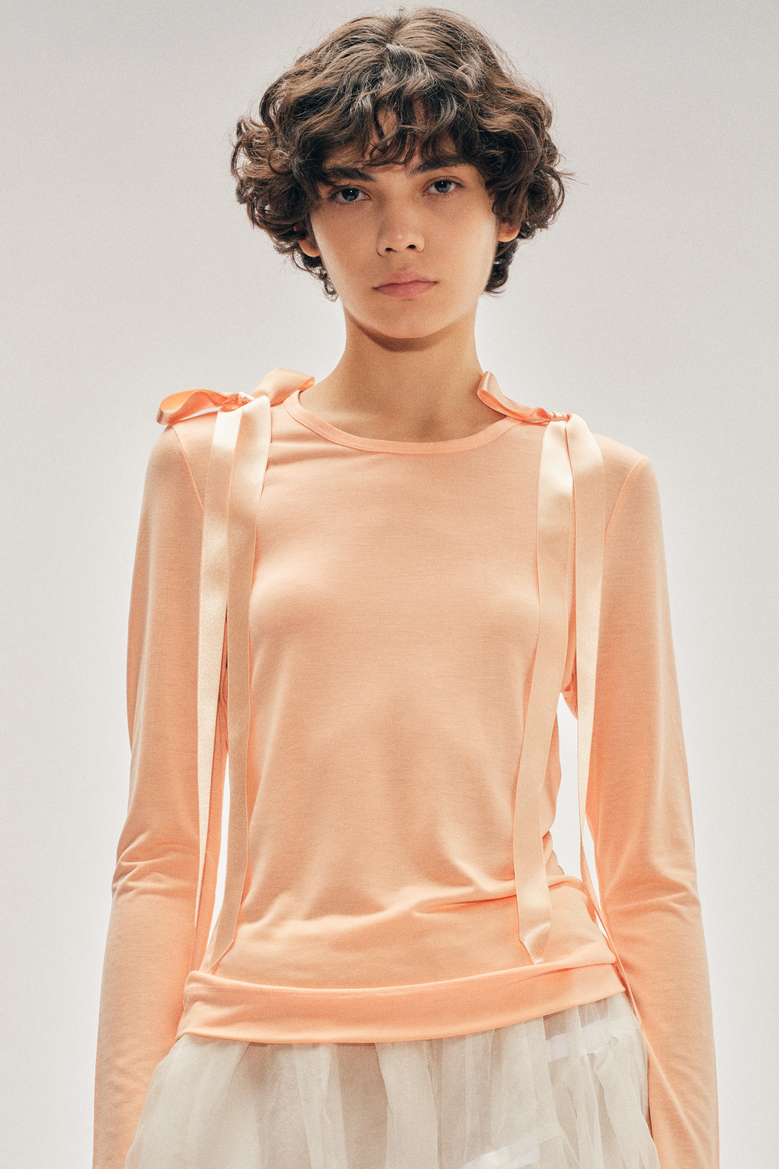 Bow Ribbon Tail Long Sleeve T-Shirt - Image 4