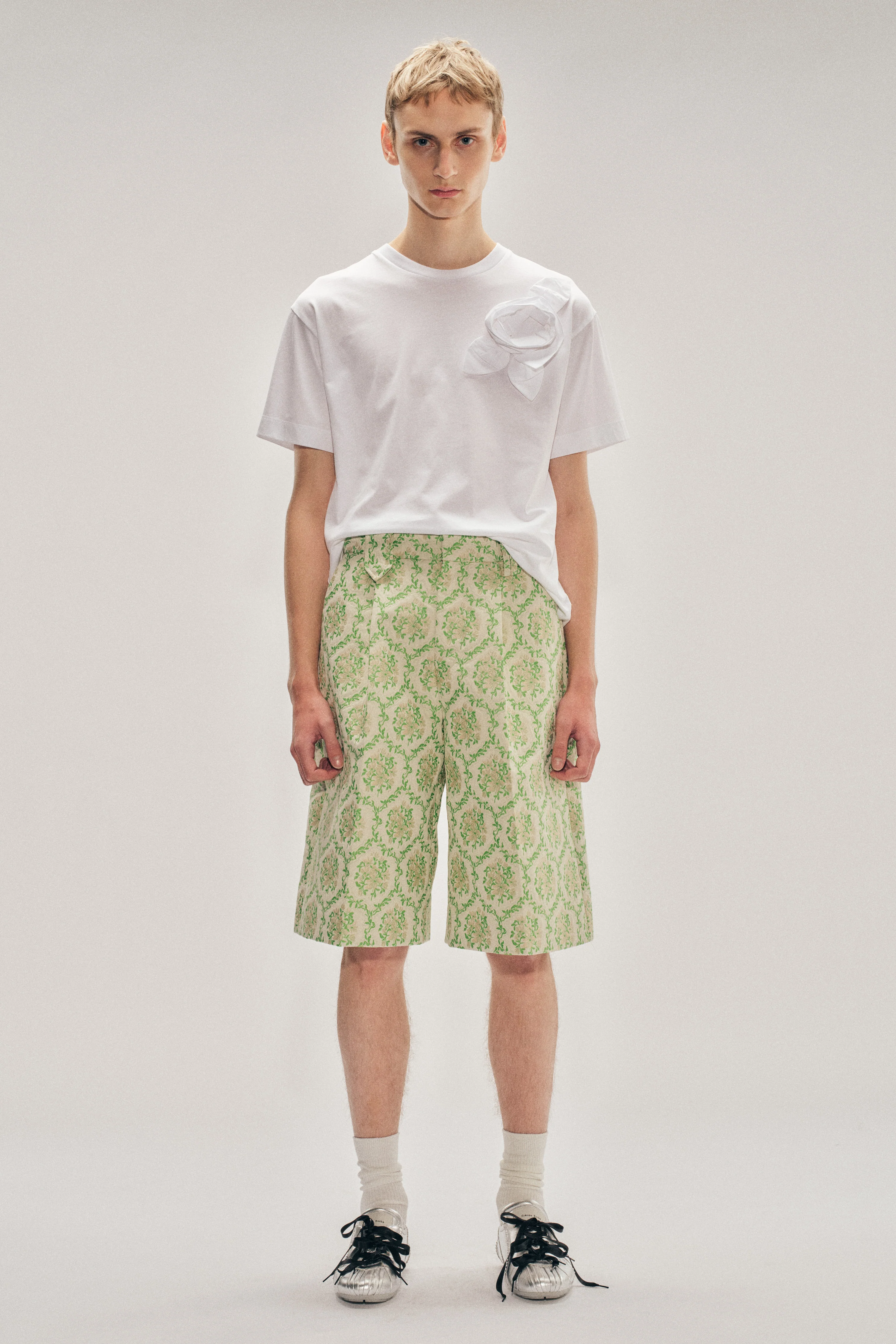 Fitted Pressed Rosette T-Shirt - Image 3
